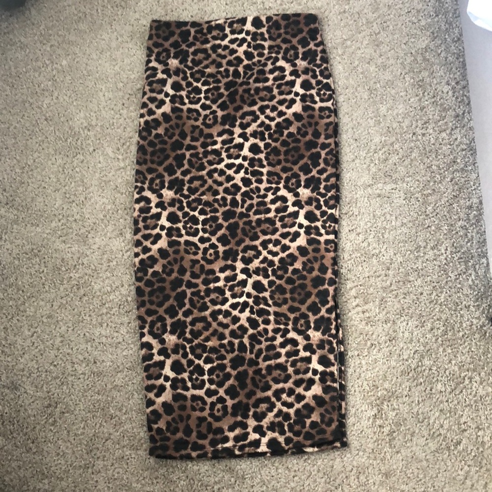 Leopard pencil skirt size xl
